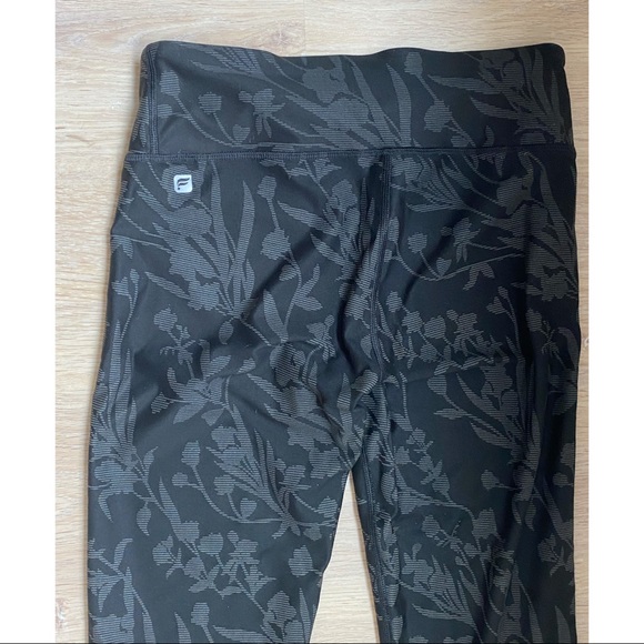 Fabletics Mid-Rise Printed PowerHold Legging XS - Picture 4 of 5